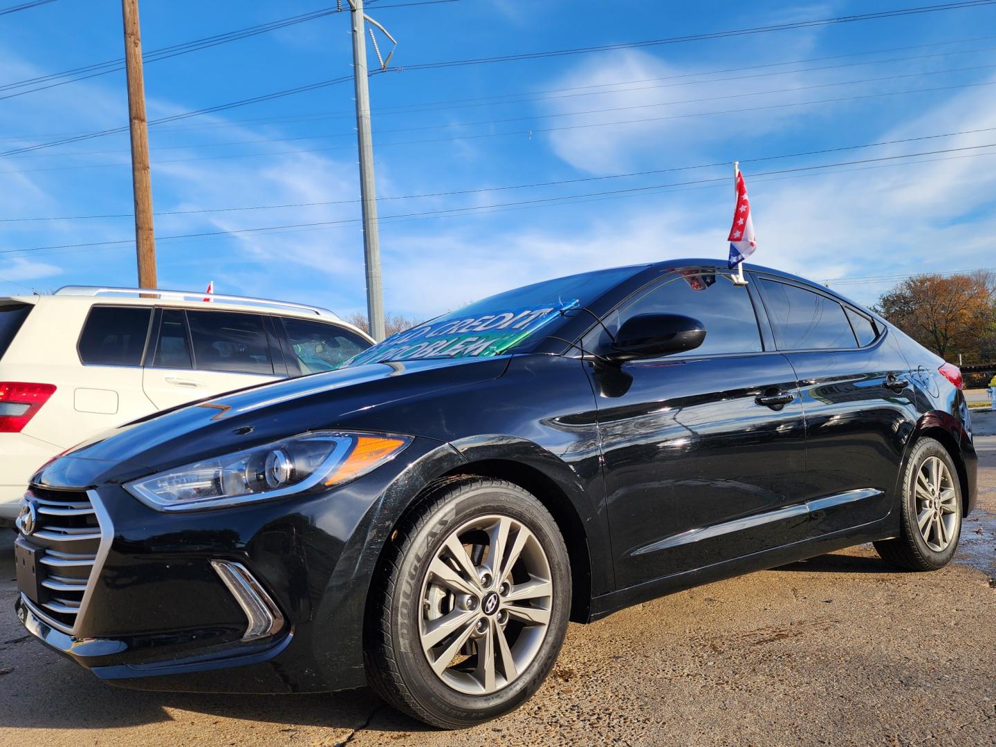 2018 BLACK Hyundai Elantra (5NPD84LF0JH) , AUTO transmission, located at 2660 S.Garland Avenue, Garland, TX, 75041, (469) 298-3118, 32.885551, -96.655602 - Photo#6